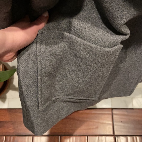 Wool & fox fur Andrew Marc coat - Picture 3 of 9